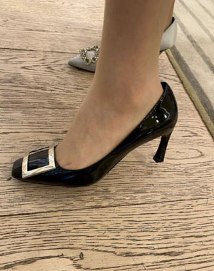 好女春华