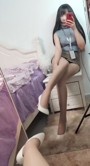 胸前长红色疤痕疙瘩怎么回事