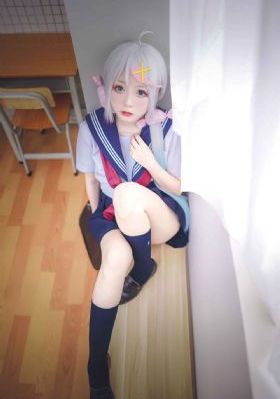 央媒评自媒体捧杀式造谣“韦神”