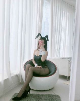 年轻妻子的工作