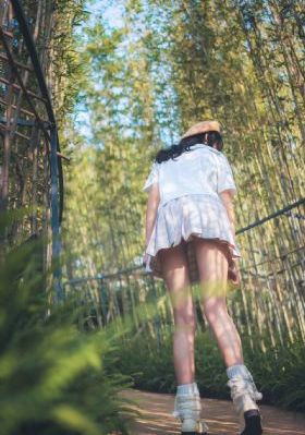 小镇姑娘免费观看